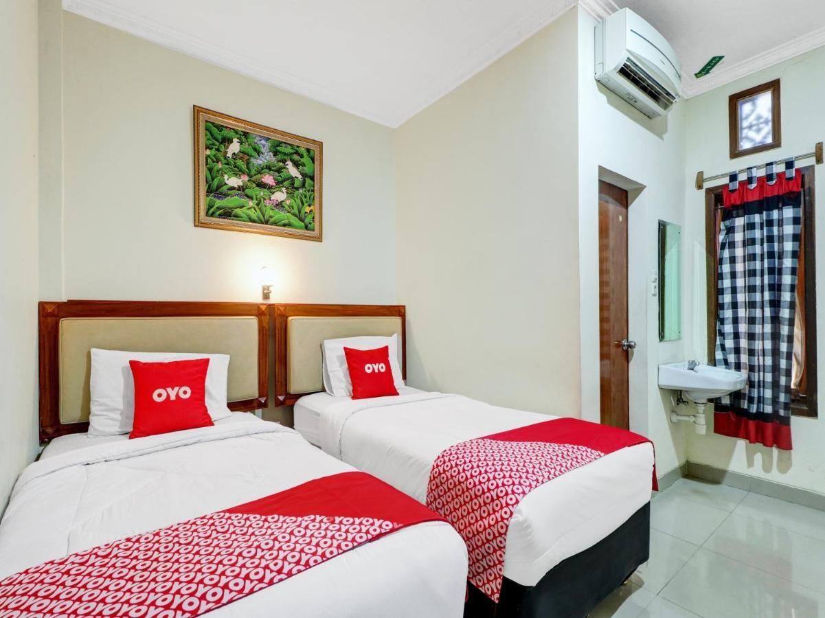 Oyo 90408 Hotel Horton 치레본 외부 사진